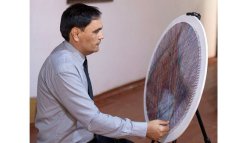 В Туркменистане осваивают технику картин из цветных нитей