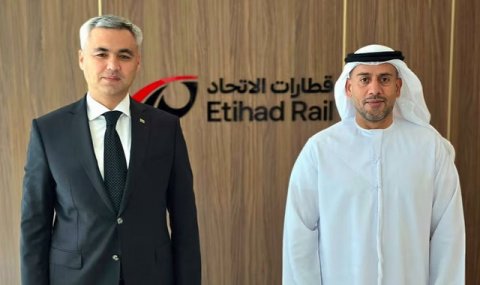 Посол Туркменистана обсудил инфраструктурные проекты с Etihad Rail