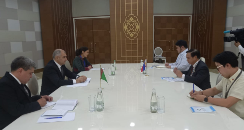 В Авазе прошла встреча замминистров иностранных дел Туркменистана и Филиппин