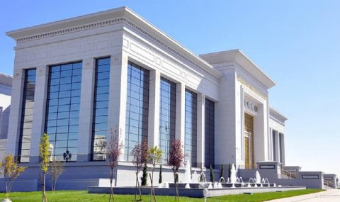 В Туркменистане представили обновлённую версию приложения TurkmenTourist