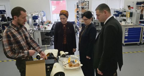 Туркменистан внедряет цифровые технологии в медицинское образование