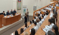 Посол встретился с туркменскими студентами в Минске