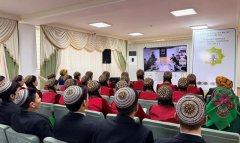В архитектурном вузе Туркменистана прошло занятие по ИИ