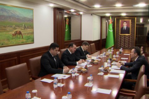 В Ашхабаде обсудили сотрудничество с BASF в нефтегазовой сфере