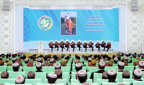 Песенно-музыкальное мероприятие в городе Аркадаг посвятили девизу 2026 года