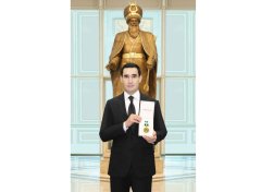 Президент Туркменистана награжден юбилейной медалью к 35-летию независимости