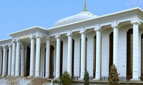 В Меджлисе Туркменистана ведётся работа по совершенствованию законодательства