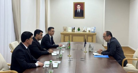 В Меджлисе Туркменистана рассмотрели вопросы развития циркулярной экономики
