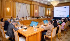 В Ашхабаде обсудили интеграцию туркменского текстиля в рынок ЕС 