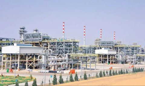 Туркменистан увеличивает объемы добычи и переработки нефти и газа