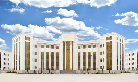 В ВУЗах Туркменистана стартует подготовка по 13 новым специальностям