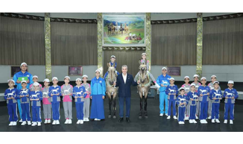 Председатель Халк Маслахаты Туркменистана посетил город Аркадаг