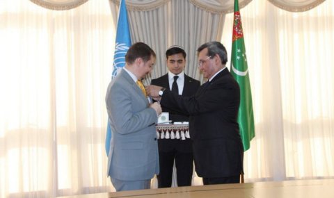 В МИД Туркменистана вручили награды к 30-летию нейтралитета 