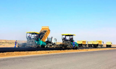 Асфальтовый завод на севере Туркменистана способствует развитию дорожной сети