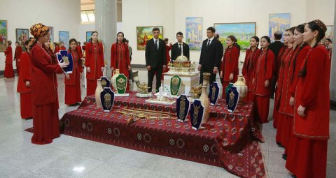 Выставка студенческих работ открылась в Академии художеств Туркменистана