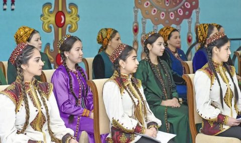 Творческий конкурс «Женщина - украшение Земли» стартует в Туркменистане