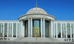 Туркменские студенты проходят курсы итальянского языка в университете Перуджи