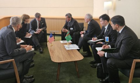 Глава МИД Туркменистана встретился с заместителем Госсекретаря США