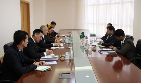 Туркменистан и Пакистан провели совместные внешнеполитические консультации