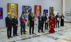 В Ашхабаде стартовала выставка абстрактного изобразительного искусства