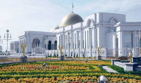 Премьер-министр Афганистана направил поздравление Президенту Туркменистана