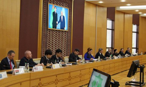 В МИД Туркменистана прошел брифинг о приоритетах на 80-й сессии ООН