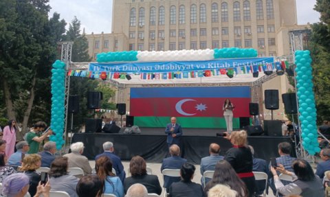 Туркменистан участвует в IV книжном фестивале тюркского мира
