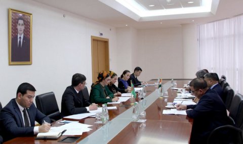 В Ашхабаде состоялись туркмено-индийские политические консультации