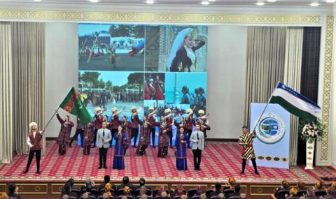 В Ашхабаде отметили День узбекского языка