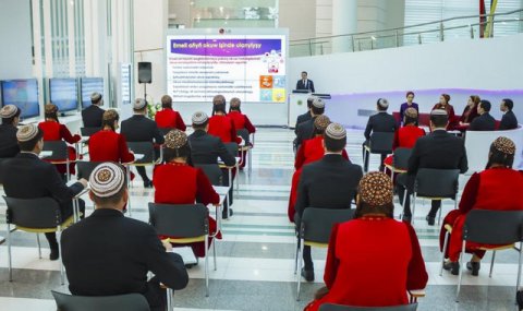 Цифровые технологии в нефтегазовой отрасли обсудили в Ашхабаде