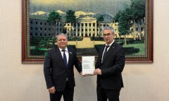 Посол Туркменистана в Таджикистане встретился с ректором медуниверситета