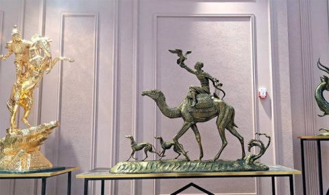Новая скульптура Байгельды Аннамедова раскрывает традиции туркменской охоты