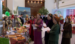 В институте МИД Туркменистана отметили праздник Новруз творческим фестивалем