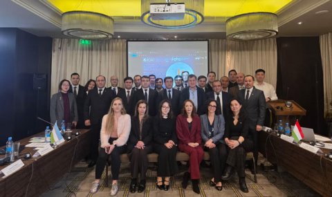 Туркменская делегация участвует в климатическом тренинге в Душанбе