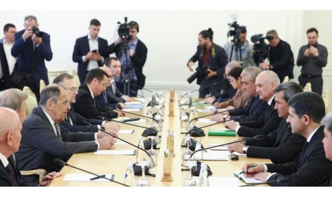 Главы МИД Туркменистана и РФ провели встречу в Москве