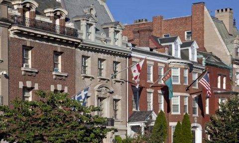 Посольство напомнило гражданам Туркменистана в США об иммиграционных правилах