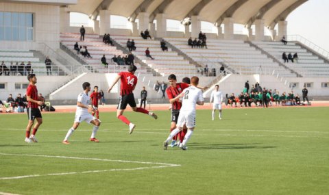 В Туркменистане стартует третий круг футбольного чемпионата высшей лиги
