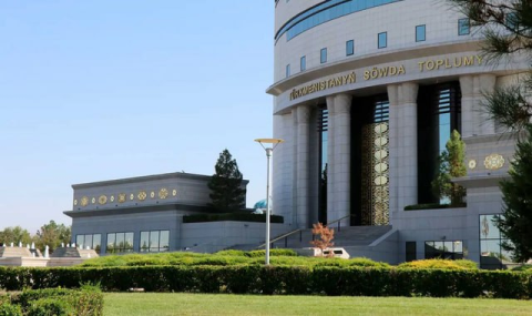 На бирже Туркменистана заключены сделки на 17,85 миллионов манатов