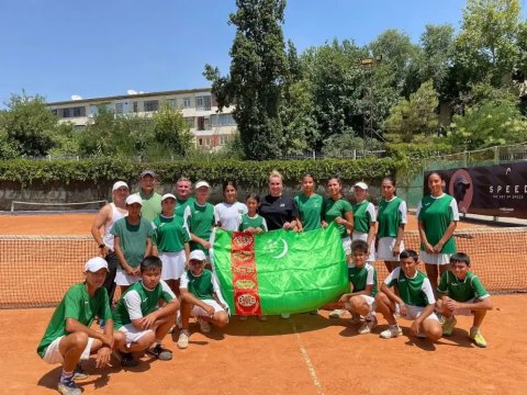 Туркменская теннисистка впервые выступит в отборе юниорского Roland Garros